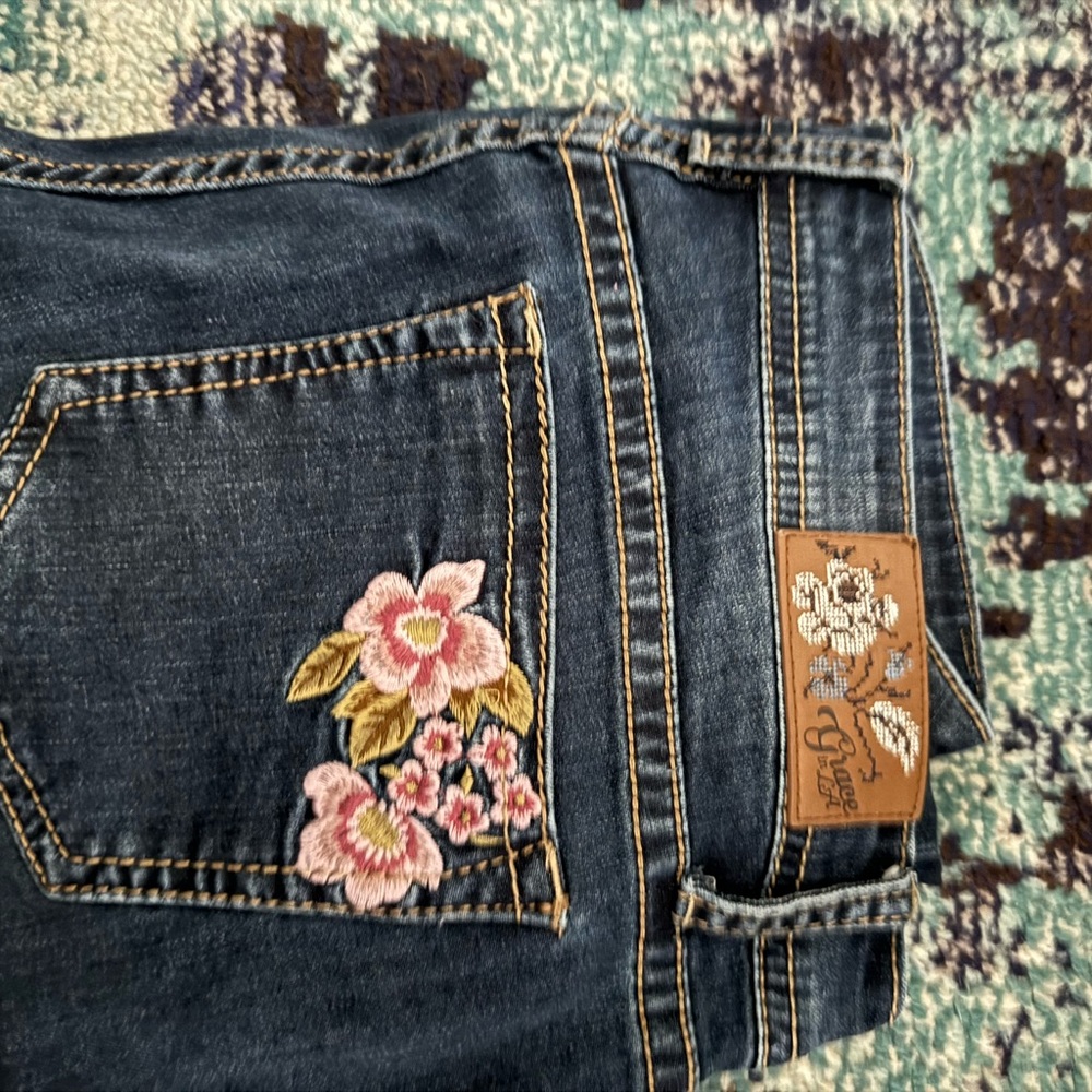 Grace embroidered jeans